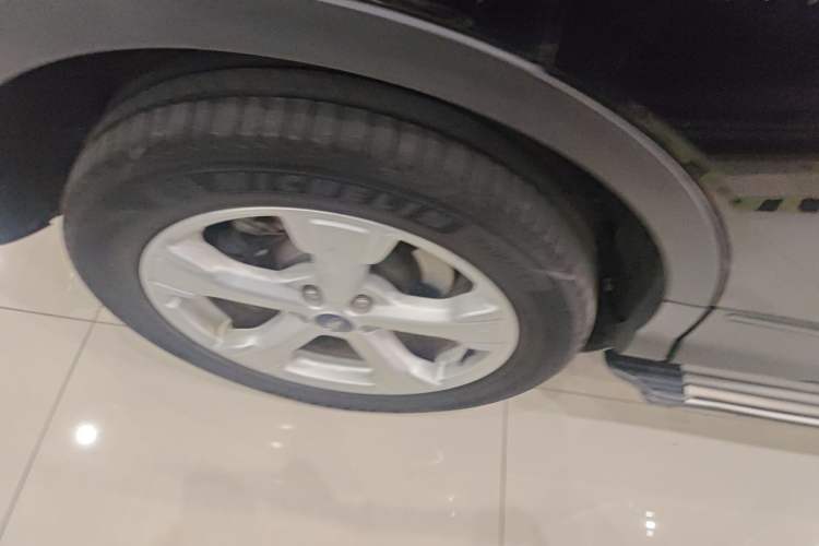 Used Ford Kuga 2017 EcoBoost 180 Two-Wheel-Drive Platinum Edition