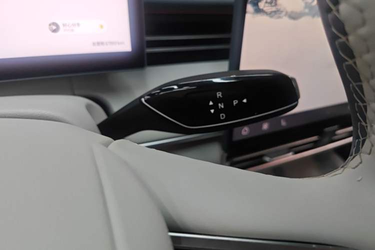 Used Chery Fengyun A8L 2025 1.5 TGDI 145 km Luxury Version
