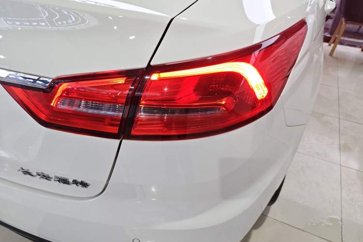 Used Ford Escort 2019 Revised 1.5L Automatic ZhiXiang Version (Tire Pressure Monitoring) China VI Standard