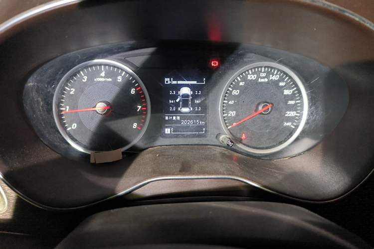 Used Baojun 730 2017 1.5T Manual Fashion Version 7 Seats China V Emission Standard