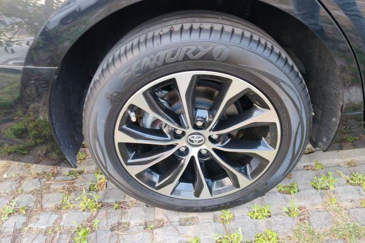 Used Toyota Avalon 2022 2.5L Luxury Edition
