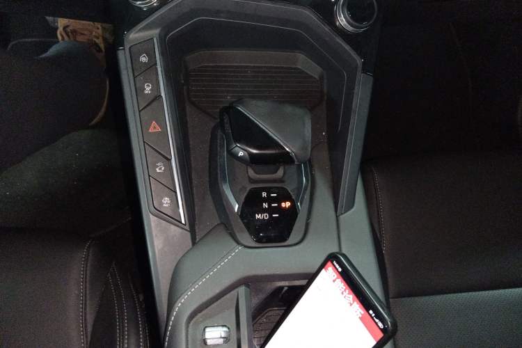 Used Lynk & Co 06 2023 Remix 1.5T JinPro
