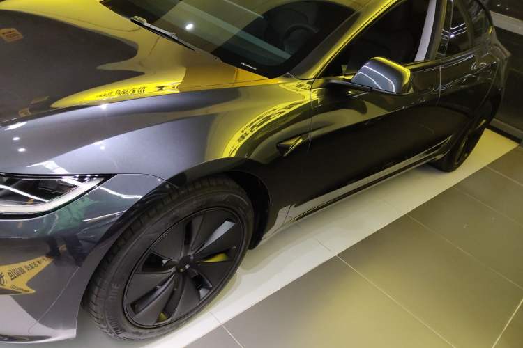 Used Tesla Model 3 2025 Rear-Wheel-Drive Version