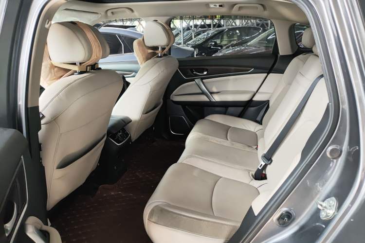 Used Honda Avancier 2017 240TURBO Two-Wheel Drive Premium Edition
