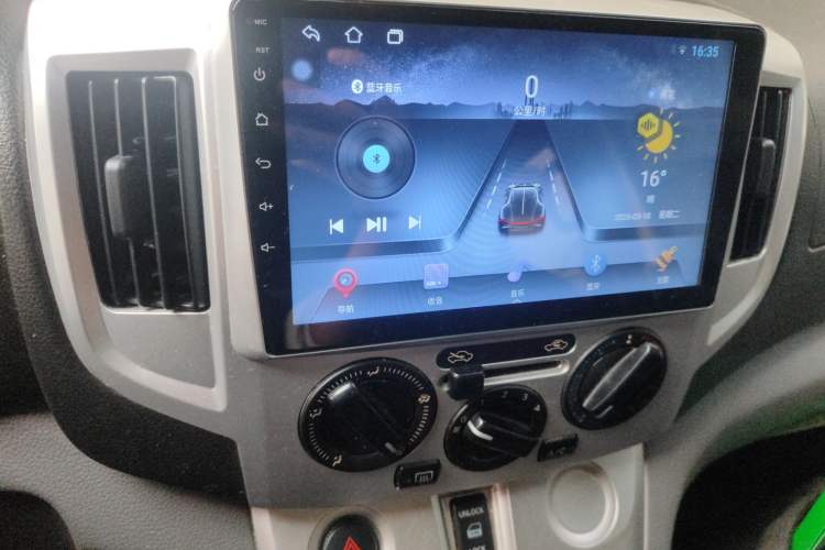 Used Nissan NV200 2013 1.6L Luxury Model China IV Standard Audio And AC Panel