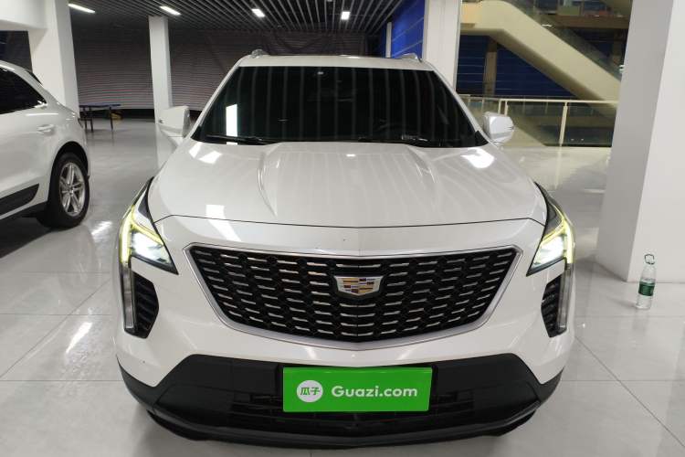 Used Cadillac XT4 2018 28T Two-Wheel Drive Tech Version Front