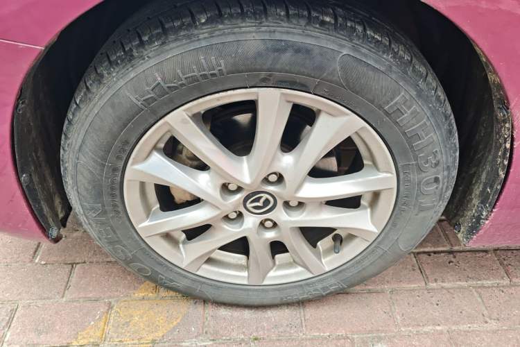 Used Mazda Mazda 3 Axela 2016 Sedan 1.5L Automatic Comfort Model
