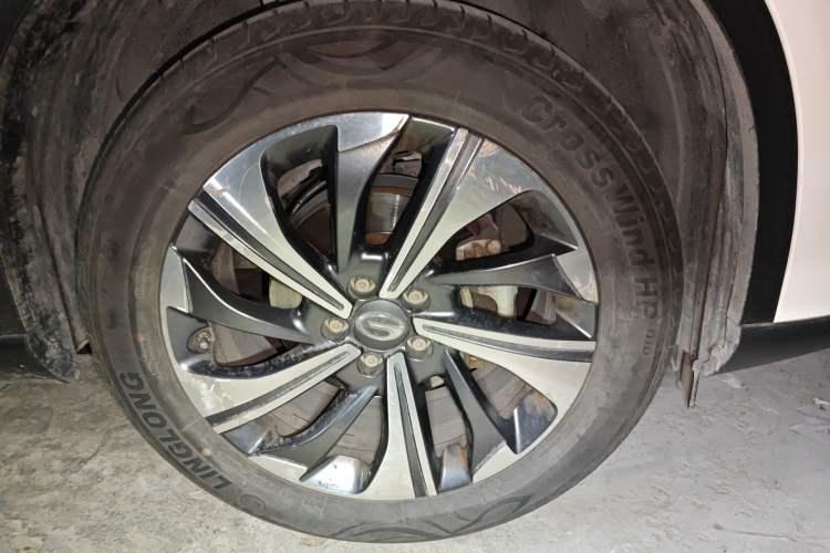 Used GAC Trumpchi GS4 2020 270T Automatic Smart Connectivity Edition Right Front Wheel Hub