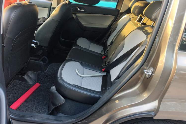 Used Skoda Yeti 2016 1.4TSI DSG Advanced Edition Left Rear Seat