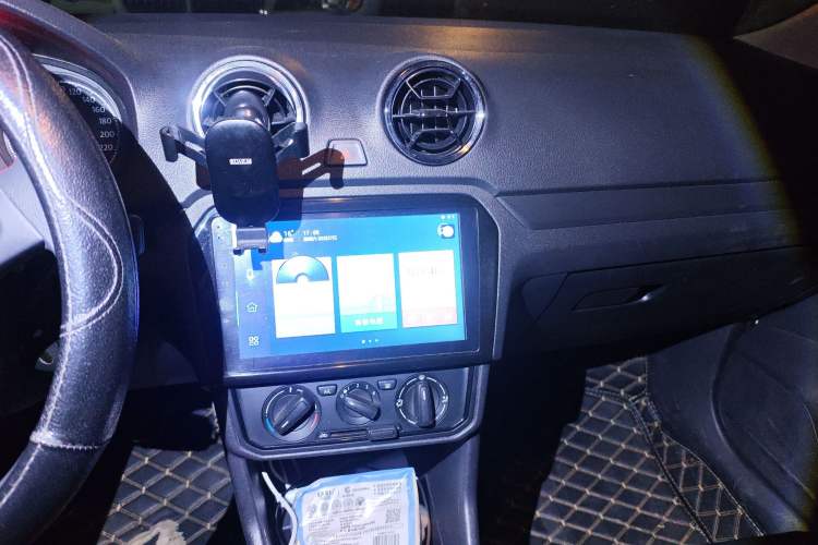 Used Volkswagen Jetta 2017 1.5L Manual Fashion Edition