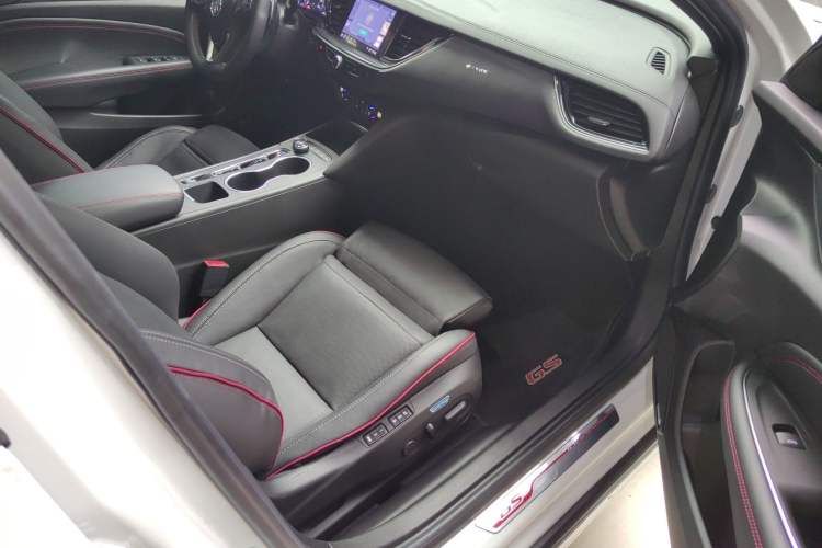 Used Buick Regal 2023 GS Prestige Model