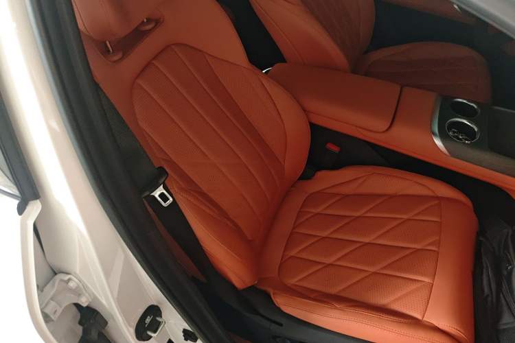 Used CHANGAN CS75 PLUS 2025 4th Generation 1.5T New Blue Whale Smart Luxury Edition Right Front Seat