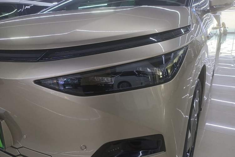 Used XPeng X9 2024 640 All-Wheel Drive High-Performance Max