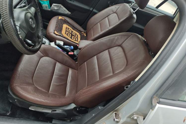 Used Volkswagen Bora 2013 1.6L Automatic Fashion Model