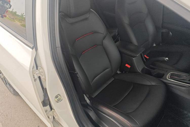 Used Chevrolet Monza 2019 RS 330T Automatic Comfort Edition China VI Standard Right Front Seat