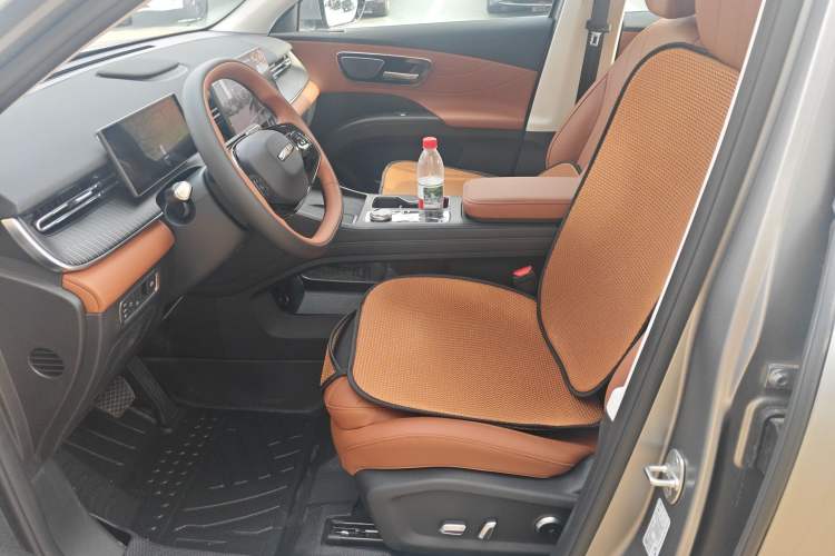 Used Chery Tiggo 8 2026 Model, 5th Generation Tiger Model, Kunpeng 1.6T Automatic Prestige Version Left Front Seat