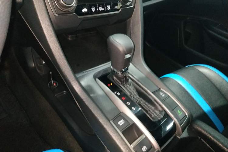 Used Honda Civic 2021 HATCHBACK 220TURBO CVT Trendy Cool Edition