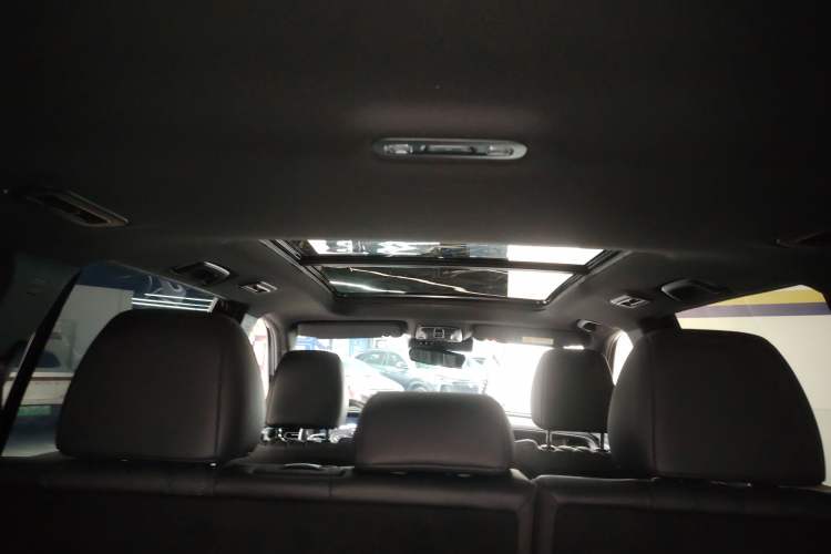 Used GAC Trumpchi GS8 2024 Linghang Series 2.0 TGDI Two-Wheel Drive Luxury Smart Connectivity Version