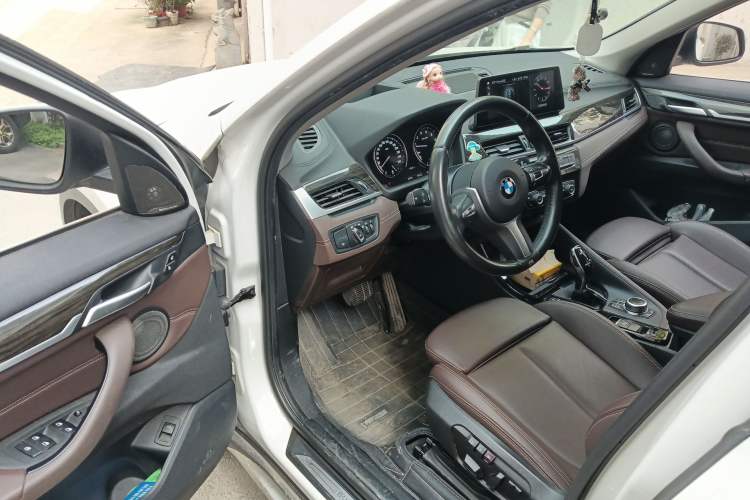 Used BMW X1 2020 xDrive25Li Luxury Edition Driver Seat