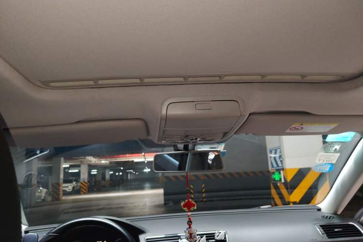 Used Volkswagen Passat 2014 1.8TSI DSG Prestige Edition Headliner