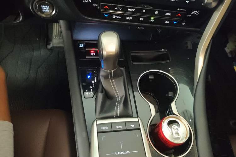 Used Lexus RX 2020 Revised Version 300 Two-Wheel Drive Elite Edition Gear Lever