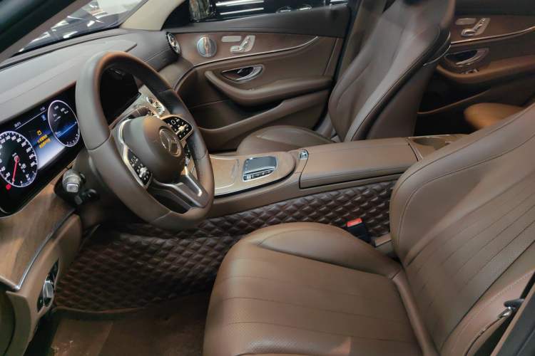 Used Mercedes-Benz E-Class 2019 Facelifted E 300 L Stylish Version Left Front Seat