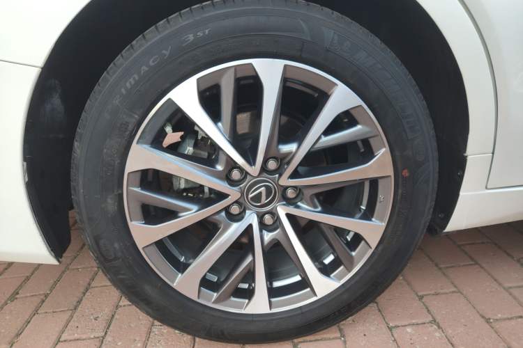 Used Lexus ES 2021 200 Excellence Edition