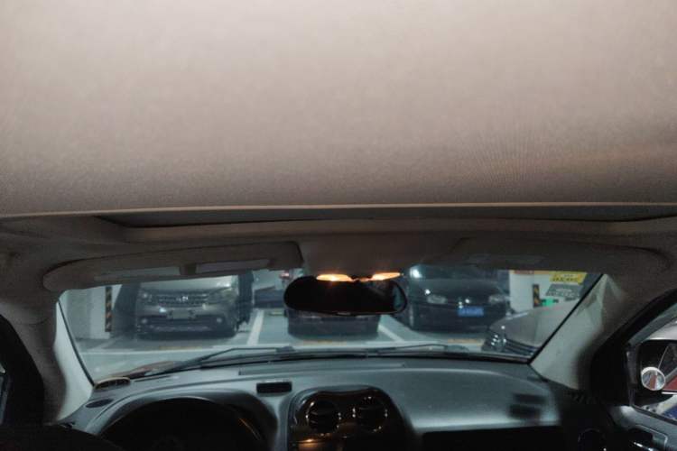 Used Jeep Compass 2007 2.4L four-wheel drive sport version Headliner