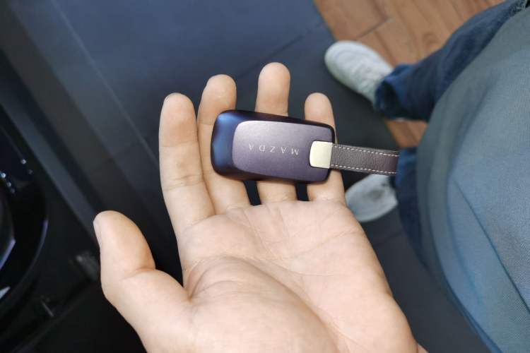 Used Mazda EZ-60 2025 Model Pure Electric 600 Max Vehicle Key