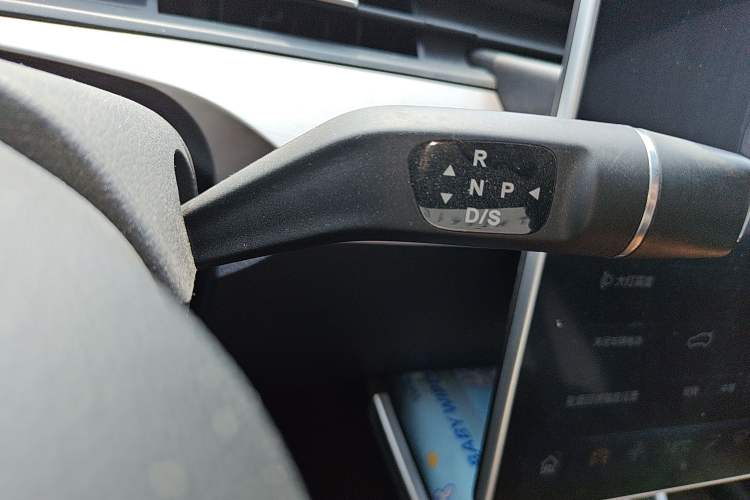 Used NETA V 2021 Long-Range Entertainment Edition Upgrade Model