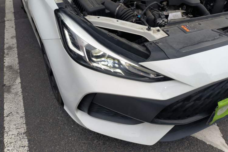 Used MG 5 2022 300TGI DCT Chao Yue Flagship Edition Right Front Headlight