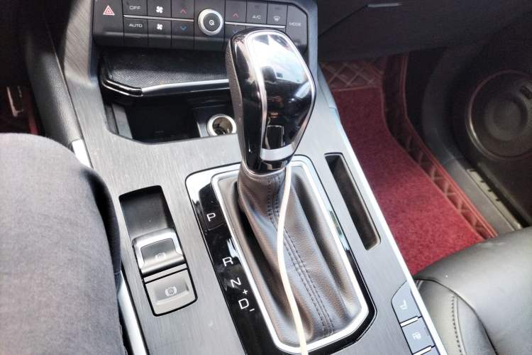 Used Wey VV5 2017 2.0T Flagship Edition
