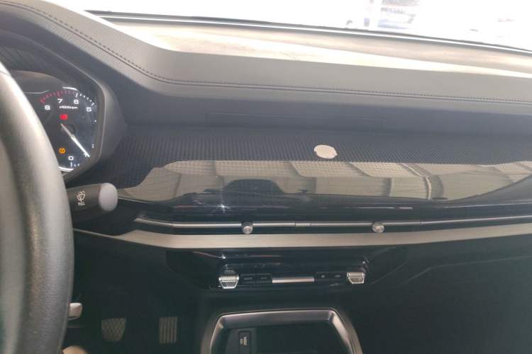 Used Wuling Jiachen 2022 1.5L Manual Enjoyment Elite Model
