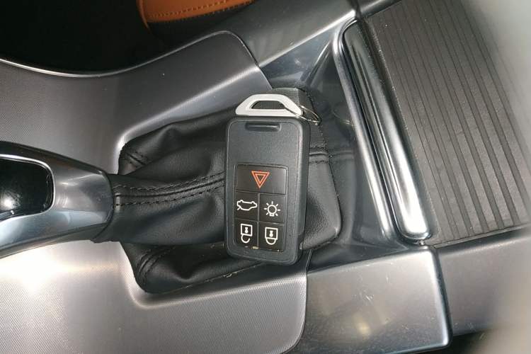 Used Volvo S60 2017 S60L T5 Intelligent Drive Edition Vehicle Key