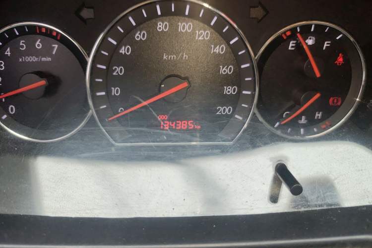 Used Changan Alsvin V3 2012 1.3L Manual Comfort Version China IV Standard
