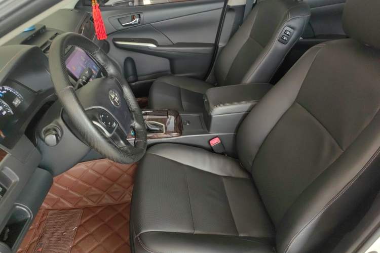 Used Toyota Camry 2016 2.0G 10th Anniversary Leading Edition