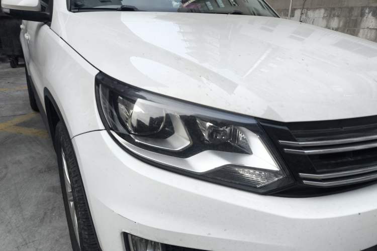 Used Volkswagen Tiguan 2016 280TSI Automatic Two-Wheel Drive Silk Road Comfort Edition Right Front Headlight