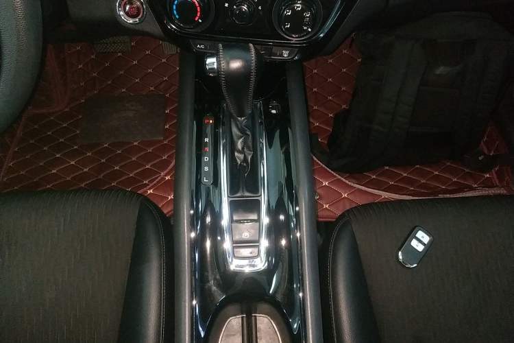 Used Honda Vezel 2020 1.5L CVT Luxury Edition