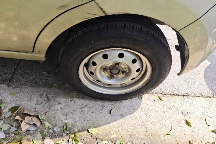 Used Haima Fosida Rongda 2012 1.0L Standard Version LJ465QR1E2 Right Front Wheel Hub