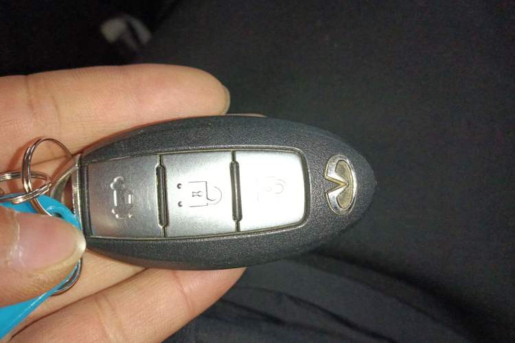 Used Infiniti Q50L 2018 2.0T Enjoyment Version China V Standard
