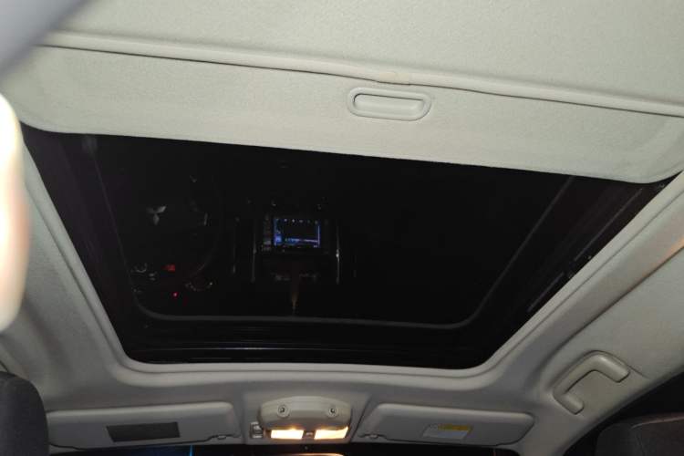 Used Mitsubishi Pajero 2015 3.0L Automatic Luxury Version China IV Standard