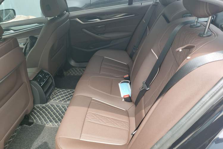 Used BMW 5 Series 2022 Second Facelift 525Li Luxury Package
