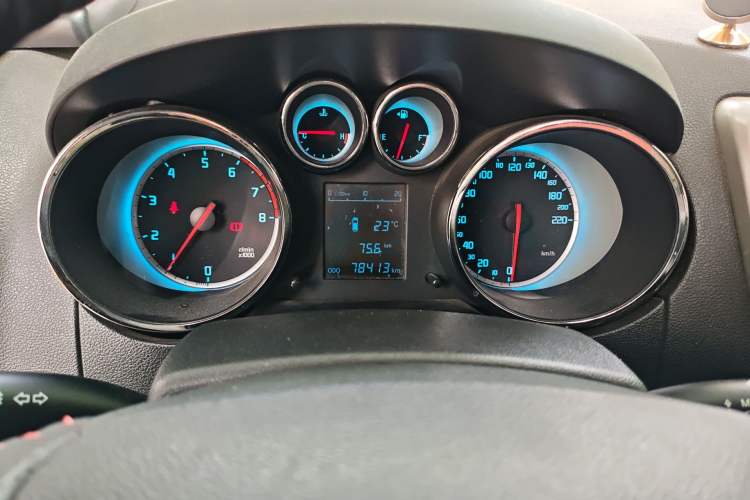 Used CHANGAN CS35 2014 1.6L Manual Luxury Model China IV Standard Instrument Cluster