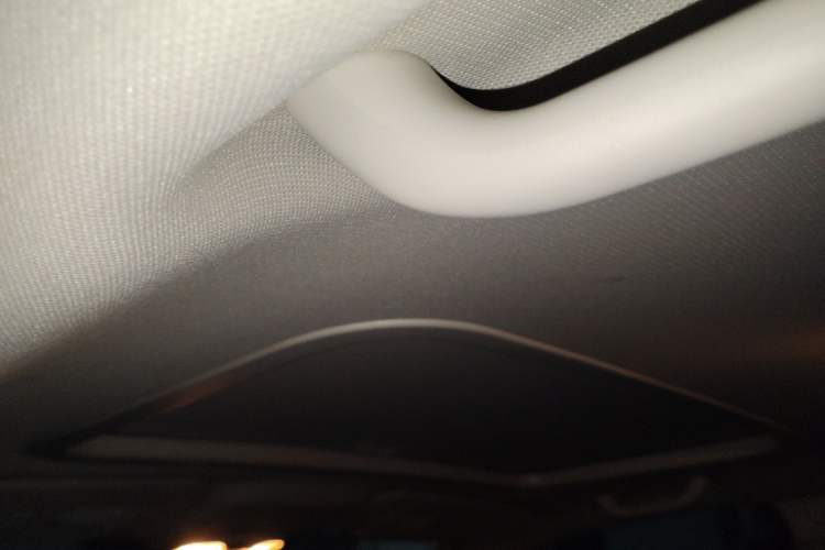 Used Jeep Compass 2011 2.0L two-wheel drive sport version