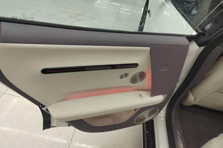 Used Avatr 06 2025 Max All-Electric Version