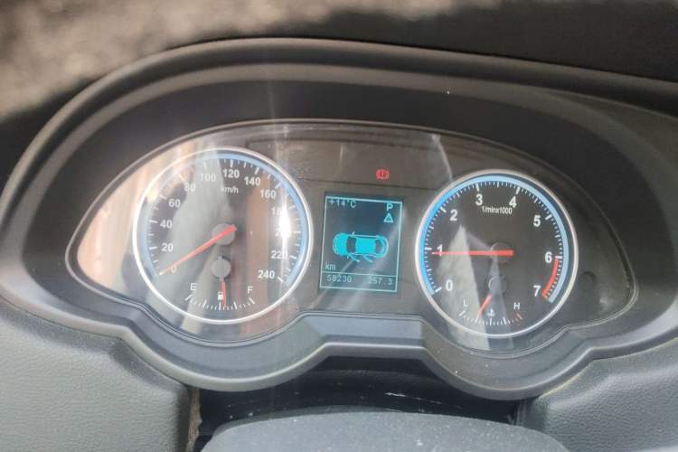 Used Brilliance H530 2017 1.6L Automatic Comfort Model Instrument Cluster