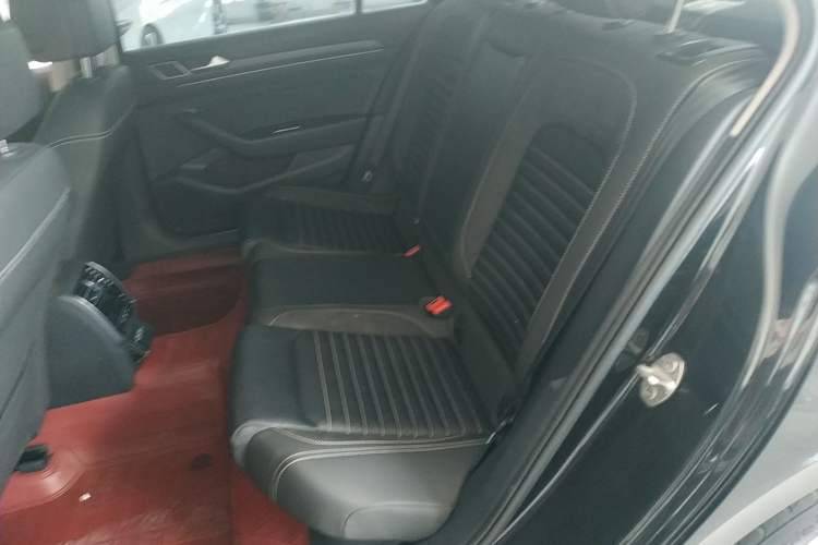 Used Volkswagen Magotan 2020 330TSI DSG Leading Model Left Rear Seat