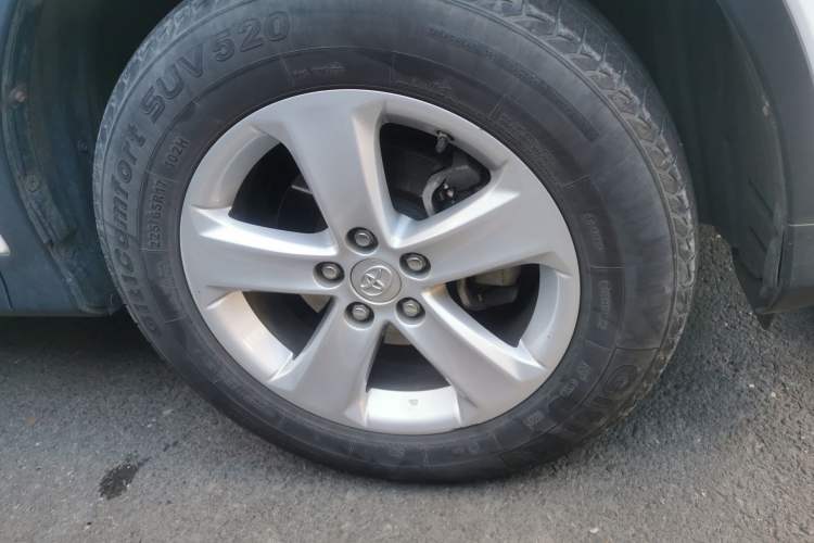 Used Toyota RAV4 2013 2.5L Automatic 4x4 Elite Edition
