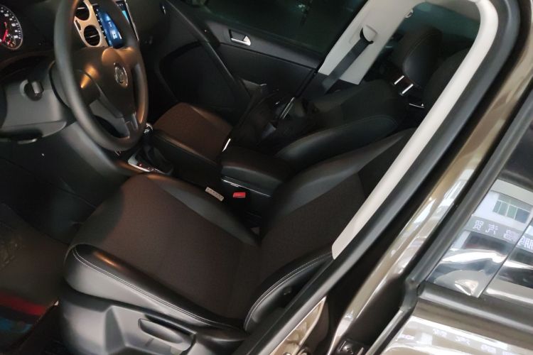 Used Volkswagen Tiguan L 2016 300TSI Automatic Two-Wheel Drive Trend Edition
