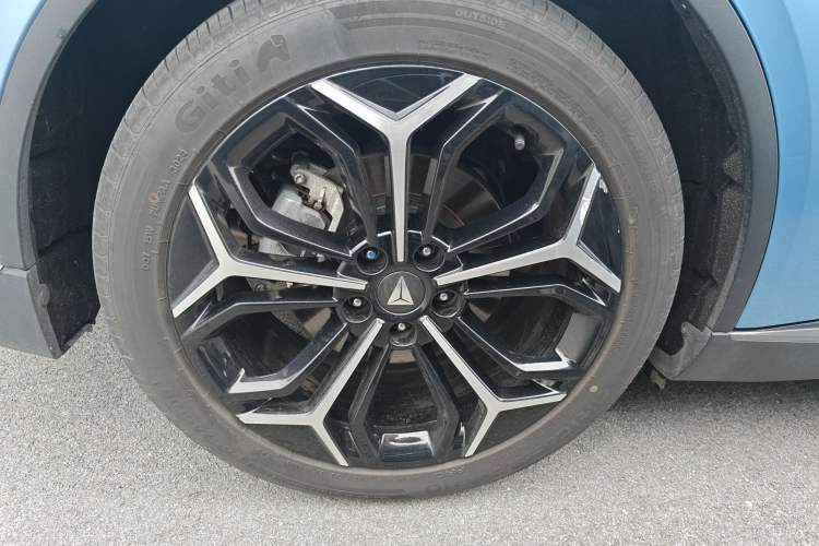 Used Deepal L07 2024 230Max Qiankun Intelligent Driving ADS SE Range-Extended Version